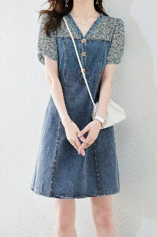 Hot Picks V-neck Floral Print Contrast Denim Dress