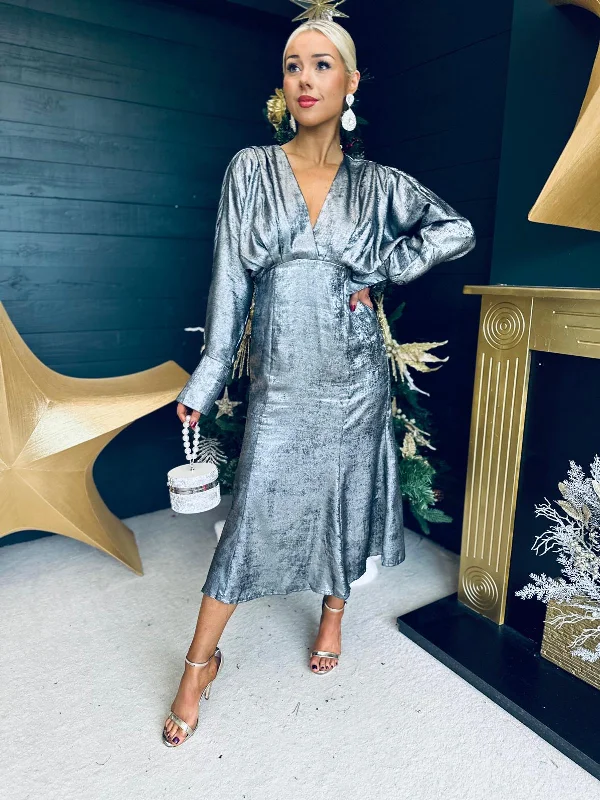 Limited Quantities Evana Batwing Metallic Midi Dress Silver