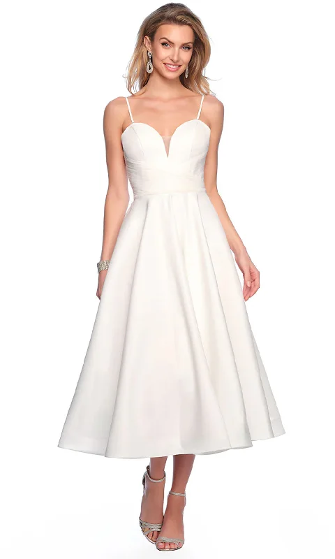 Crazy Discounts, Hurry Up Dave & Johnny Bridal 12005 - Sweetheart A-Line Bridal Dress