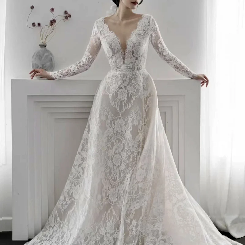 Style Without Limits Beautiful V-neck Long Sleeve Lace Bride Wedding Dress