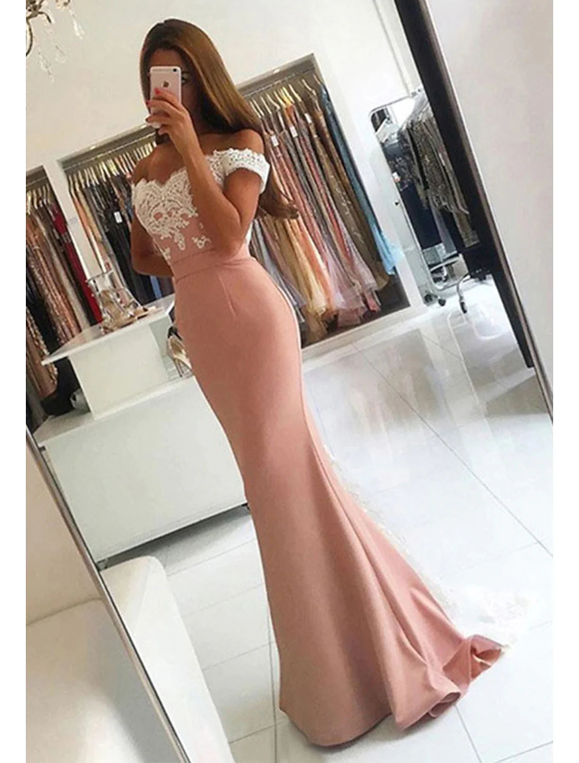 Effortless Chic Apparel Elastic Satin Prom Dress Trumpet/Mermaid V-Neck Sweep Train With Lace