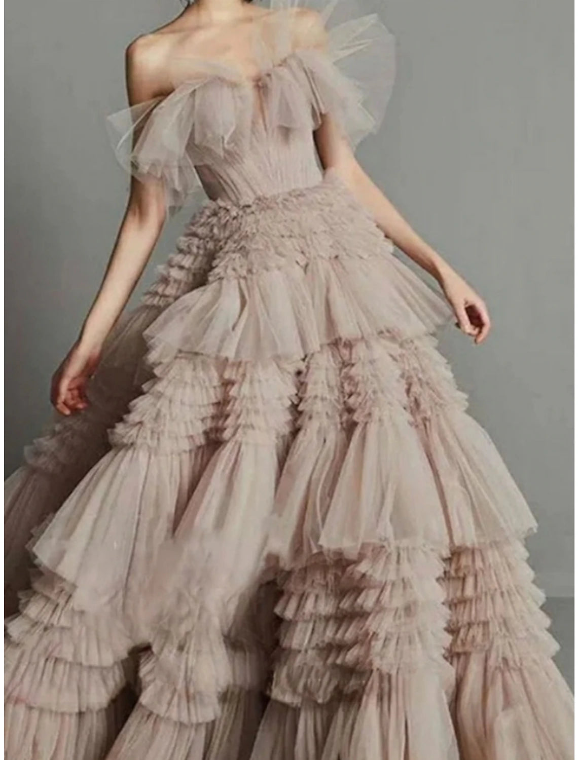 Big Savings A-Line Prom Dresses Elegant Dress Formal Sweep / Brush Train Sleeveless Strapless Tulle with Pleats Ruffles