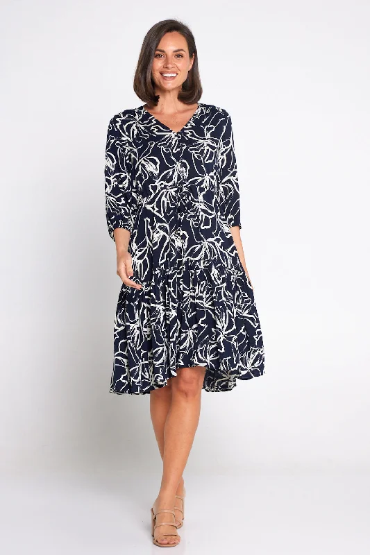 Trendy And Individual Women's Fashion Delaney Dress - Navy Floral