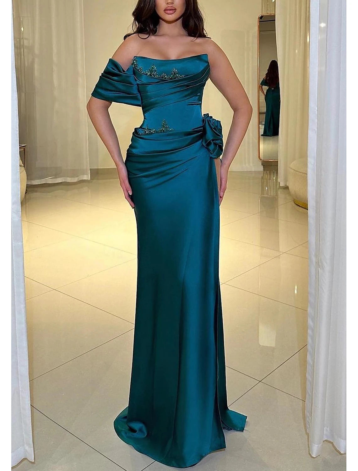 Dive Into Trendy Styles Gown Elegant Formal Floor Length Sleeveless Strapless Satin with Rhinestone Slit Evening  Dress