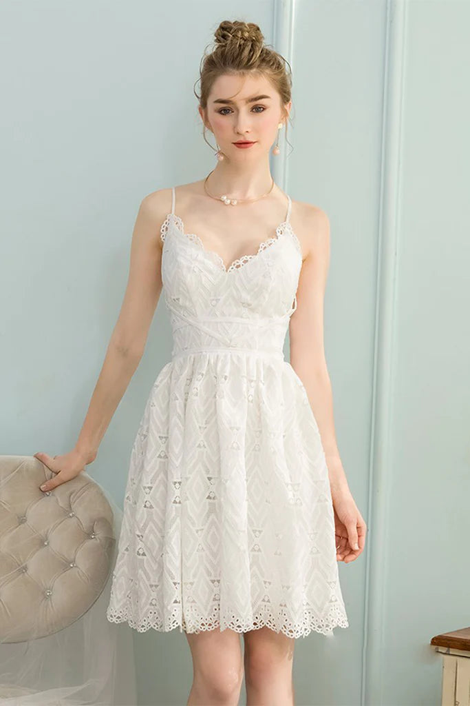 Durable Fashion Picks A-Line V-Neck Sleeveless Short White Lace Homecoming Dress