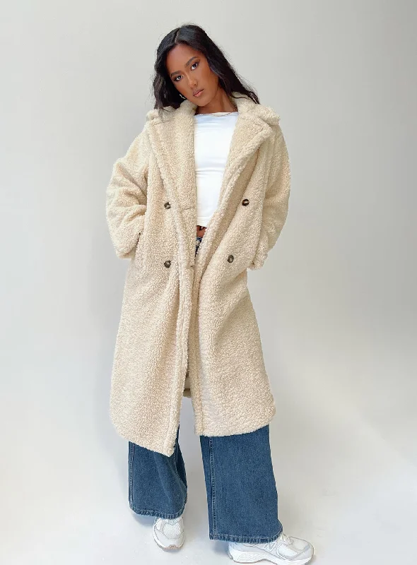 Fashion Forward Femme Sonoma Teddy Coat Beige