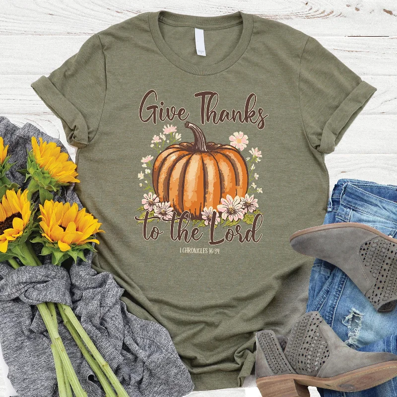 Chic Urban Fashion Look Give Thanks Tee