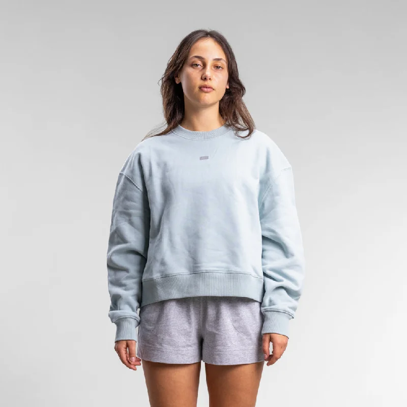 Trend Forward Threads For Her Capsize Box Extra Crew Women's SKY