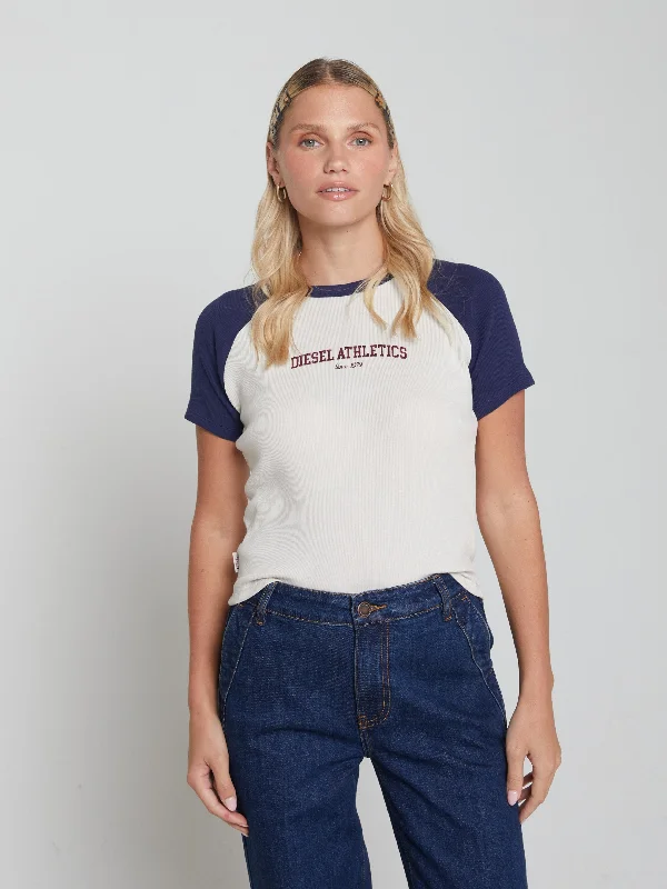 Feminine Flow Haye Tee Midnight Navy