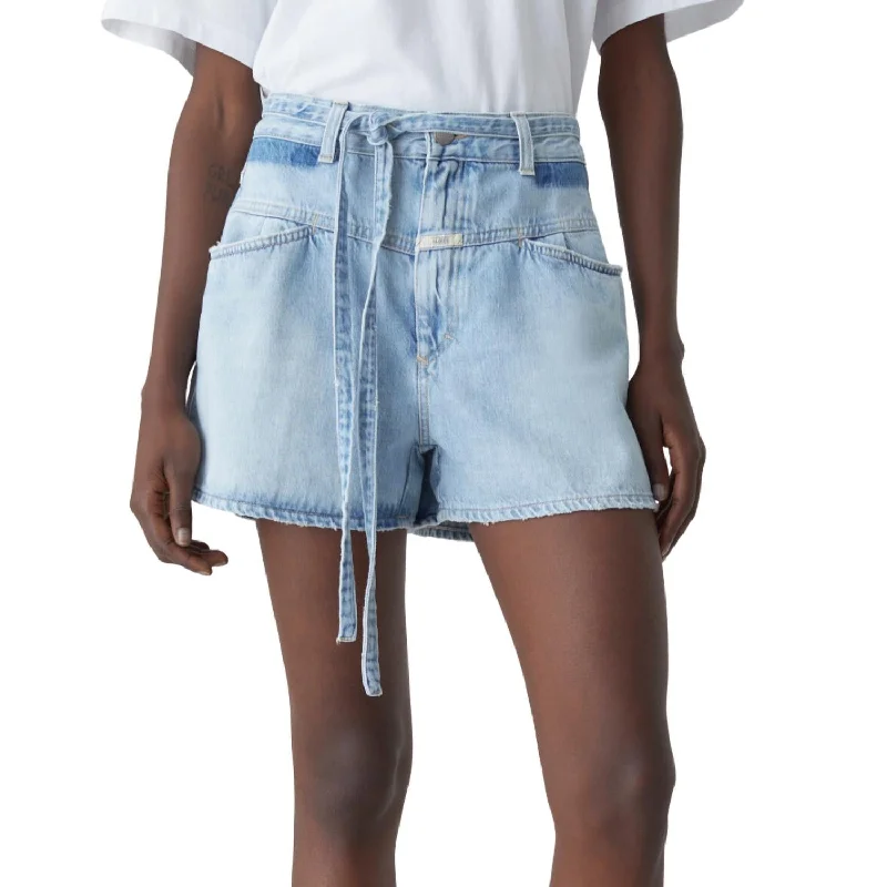 Everyday Wear Jocy Shorts In Light Wash